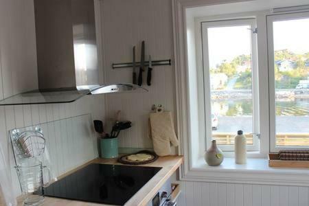 Koselig Hus Naert Havet I Lofoten, Kabelvåg Екстериор снимка